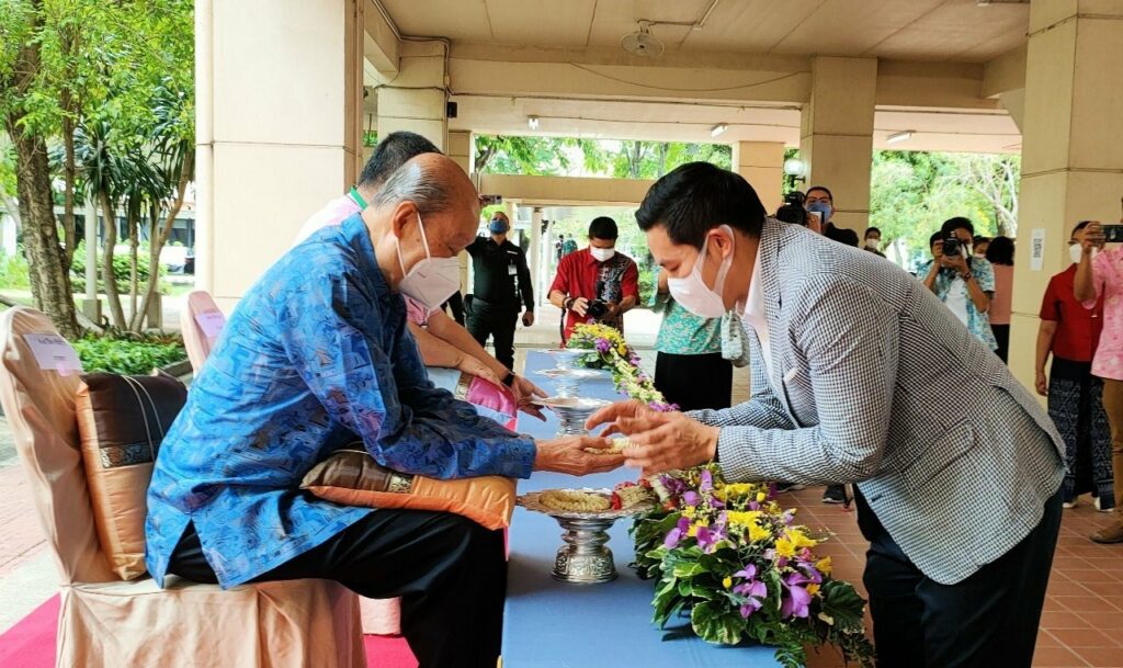 มสธ. จัดงานประเพณีสงกรานต์ อนุรักษ์วัฒนธรรมไทย ประจำปี 2565